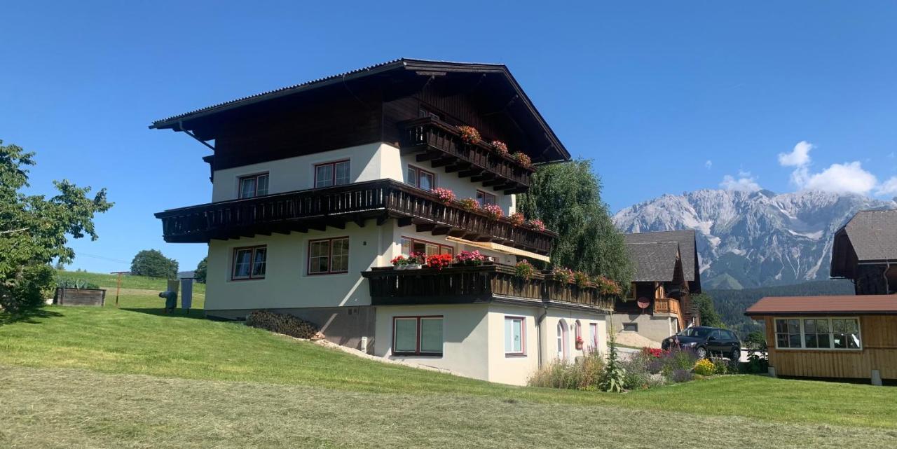Fruehstueckspension Erika Schladming Luaran gambar