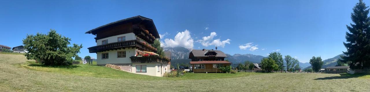 Fruehstueckspension Erika Schladming Luaran gambar